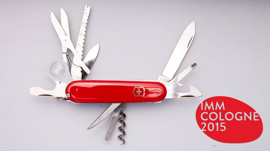 <span>Offiziersmesser „91 – Champion“, Karl Elsener, 1921, Victorinox © MAKK / Foto: Jonas Schneider, Gabriel Richter</span> Offiziersmesser „91 – Champion“, Karl Elsener, 1921, Victorinox © MAKK / Foto: Jonas Schneider, Gabriel Richter