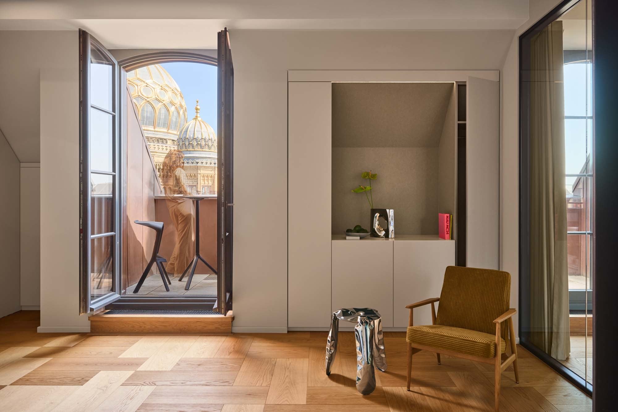 Mit Blick über Berlin: das von de Winder Architekten gestaltete neue Office im Haupttelegrafenamt.