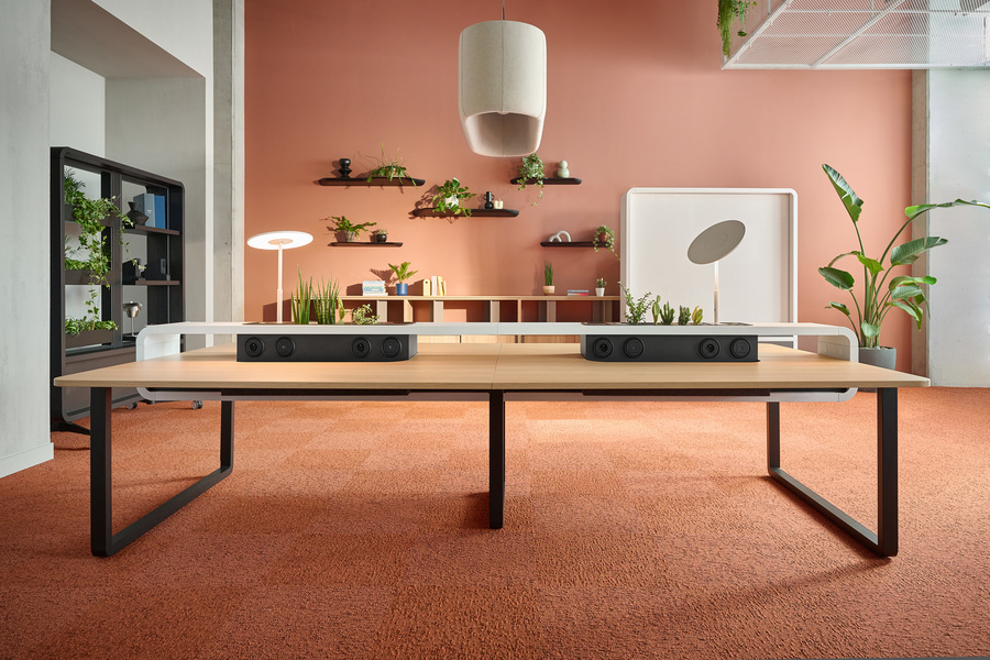 Anpassbarer Co-Working-Tisch von Hushoffice - Produkte - baunetz ...