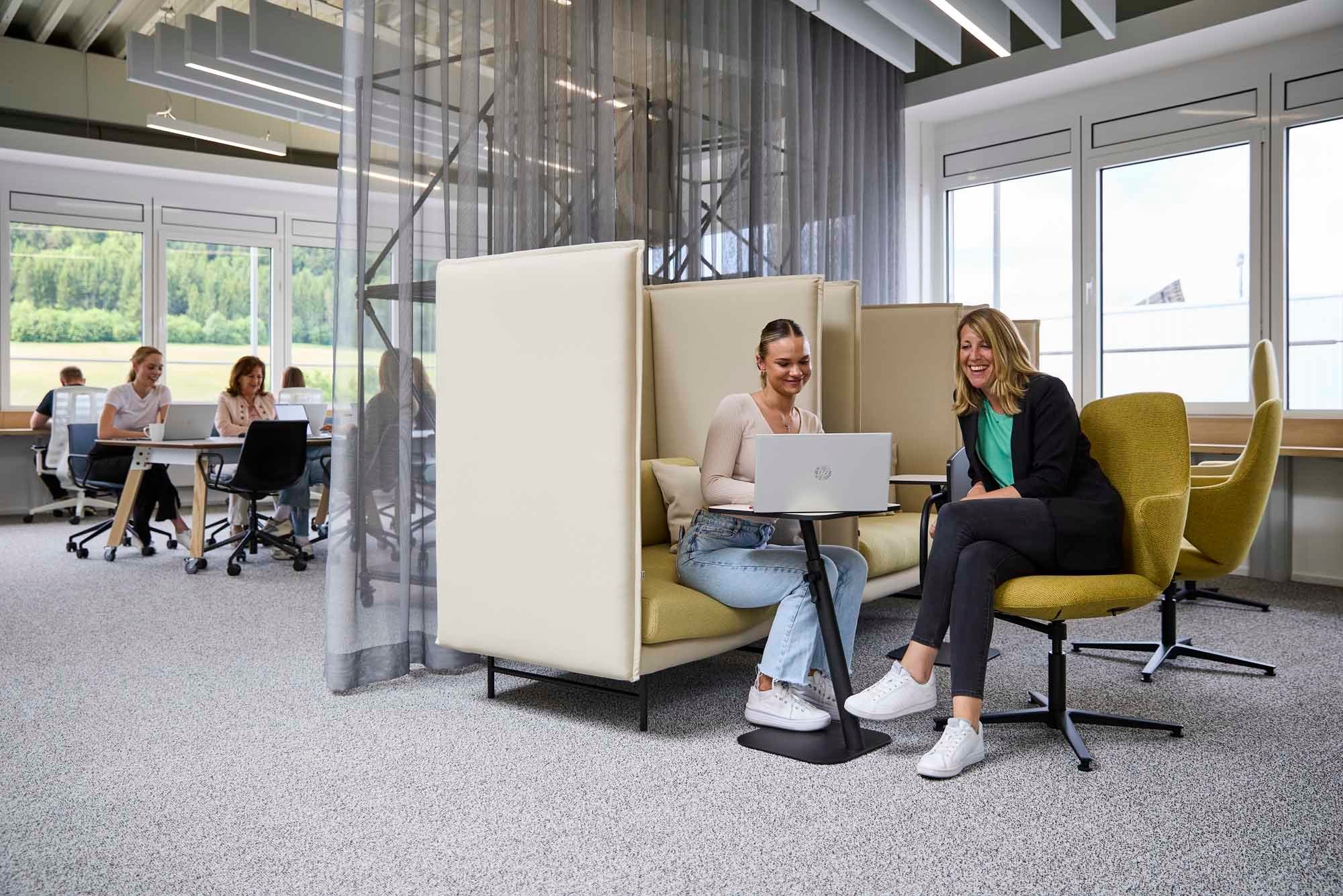 Der Liveroom von Interstuhl: Multispace-Büro auf der Schwäbischen Alb als Testlabor für zukunftsfähige Arbeitswelten.