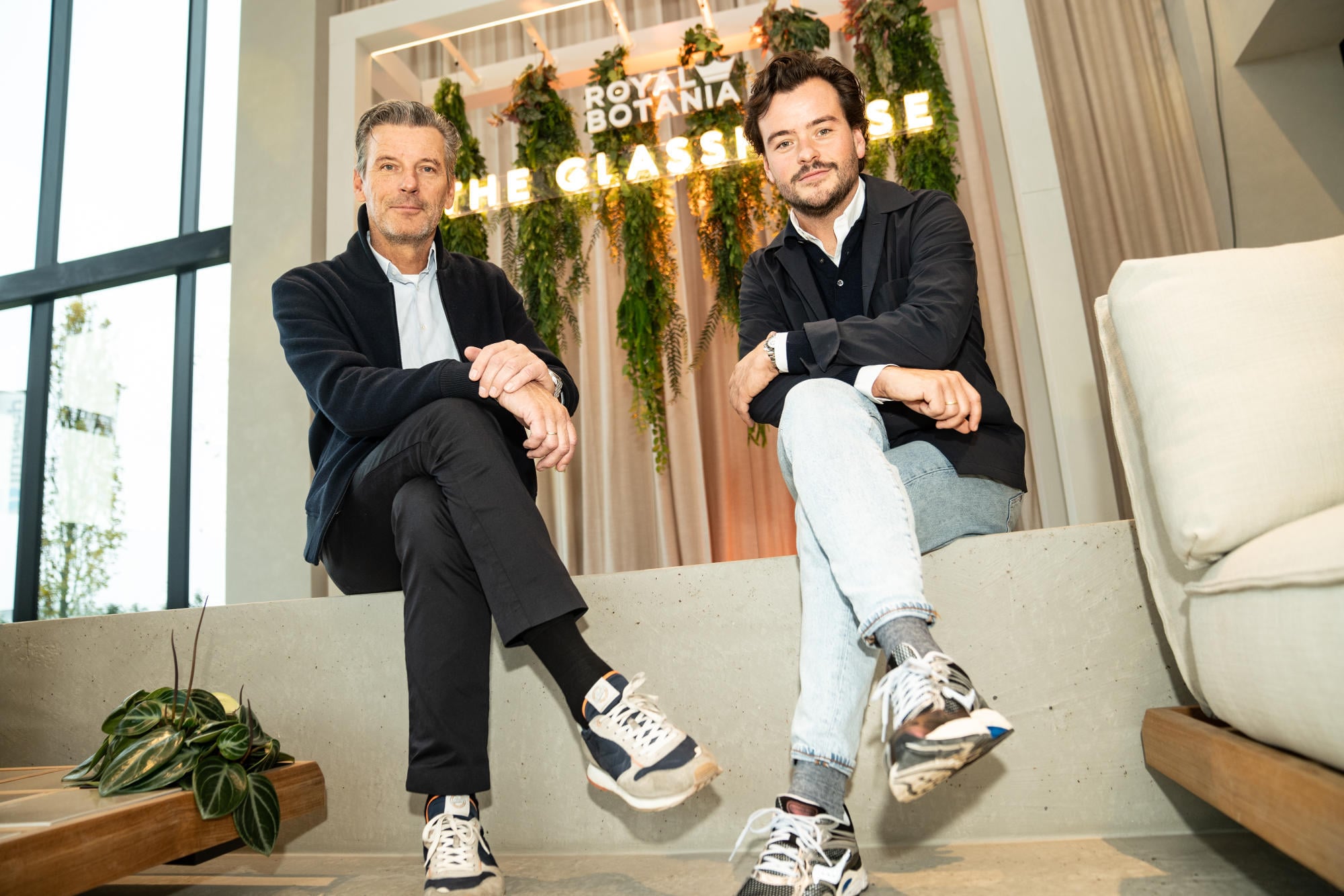 Firmengründer Kris Van Puyvelde und sein Sohn Pieter entwickeln das Familienunternehmen gemeinsam weiter.