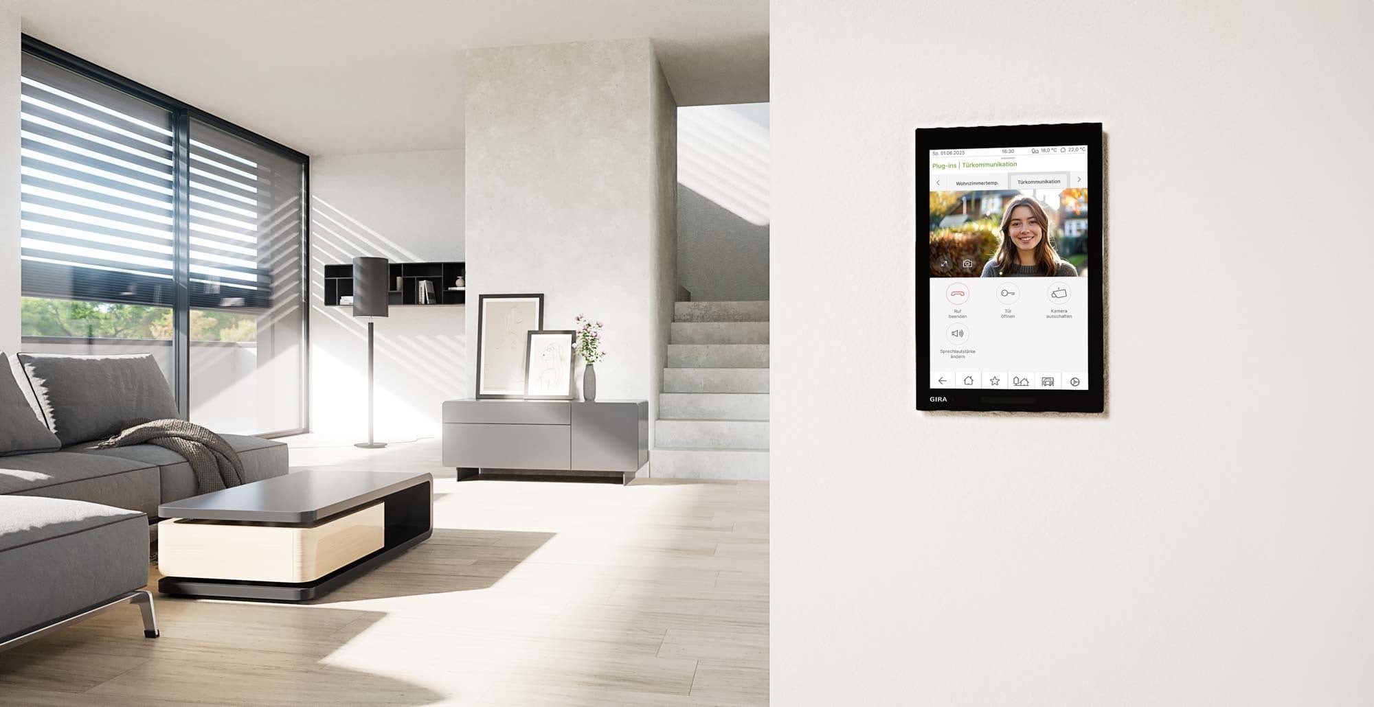 Im Wohnraum fungiert der Gira G1 der zweiten Generation als Schaltzentrale für Türkommunikation und Smart Home.
