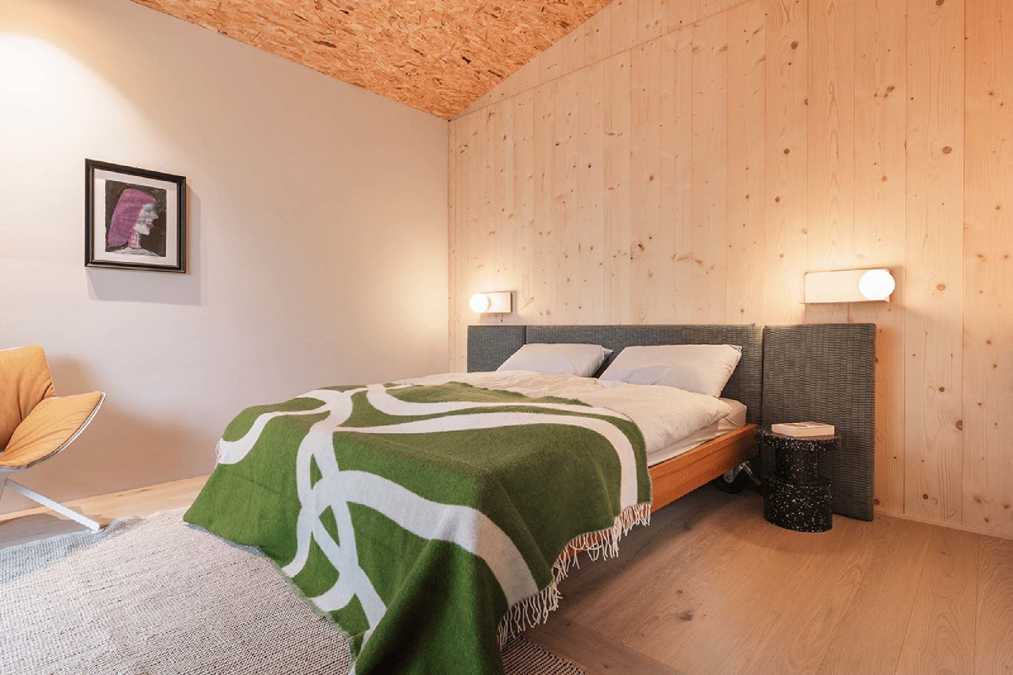 Im oberen Stockwerk sind die Kinder- und Schlafzimmer untergebracht.