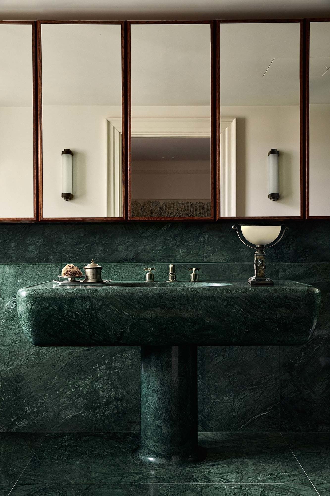 Child Studio, Belgravia Townhouse in London