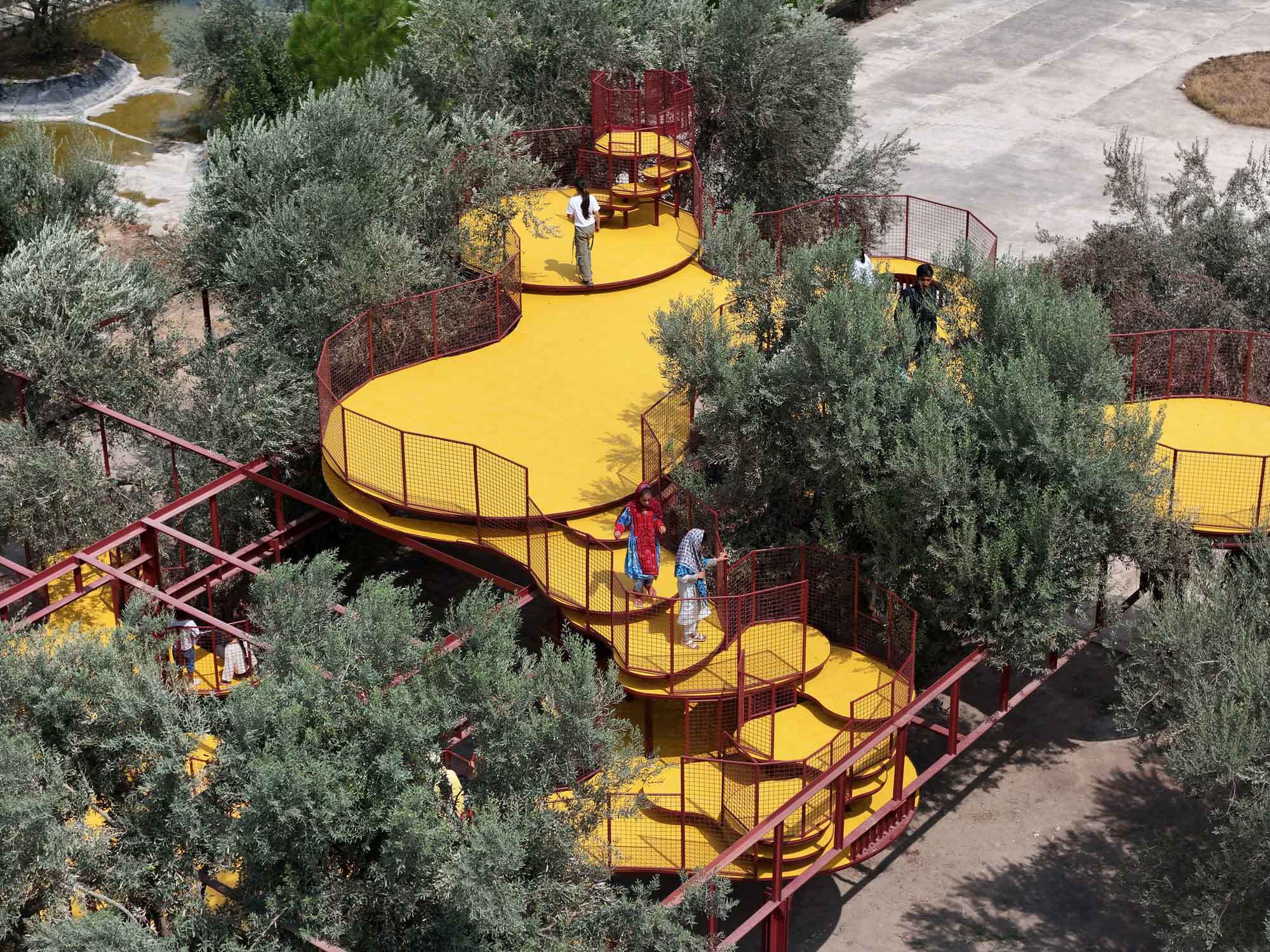 Cheshm Cheran Bazi in Iran von ZAV Architects
