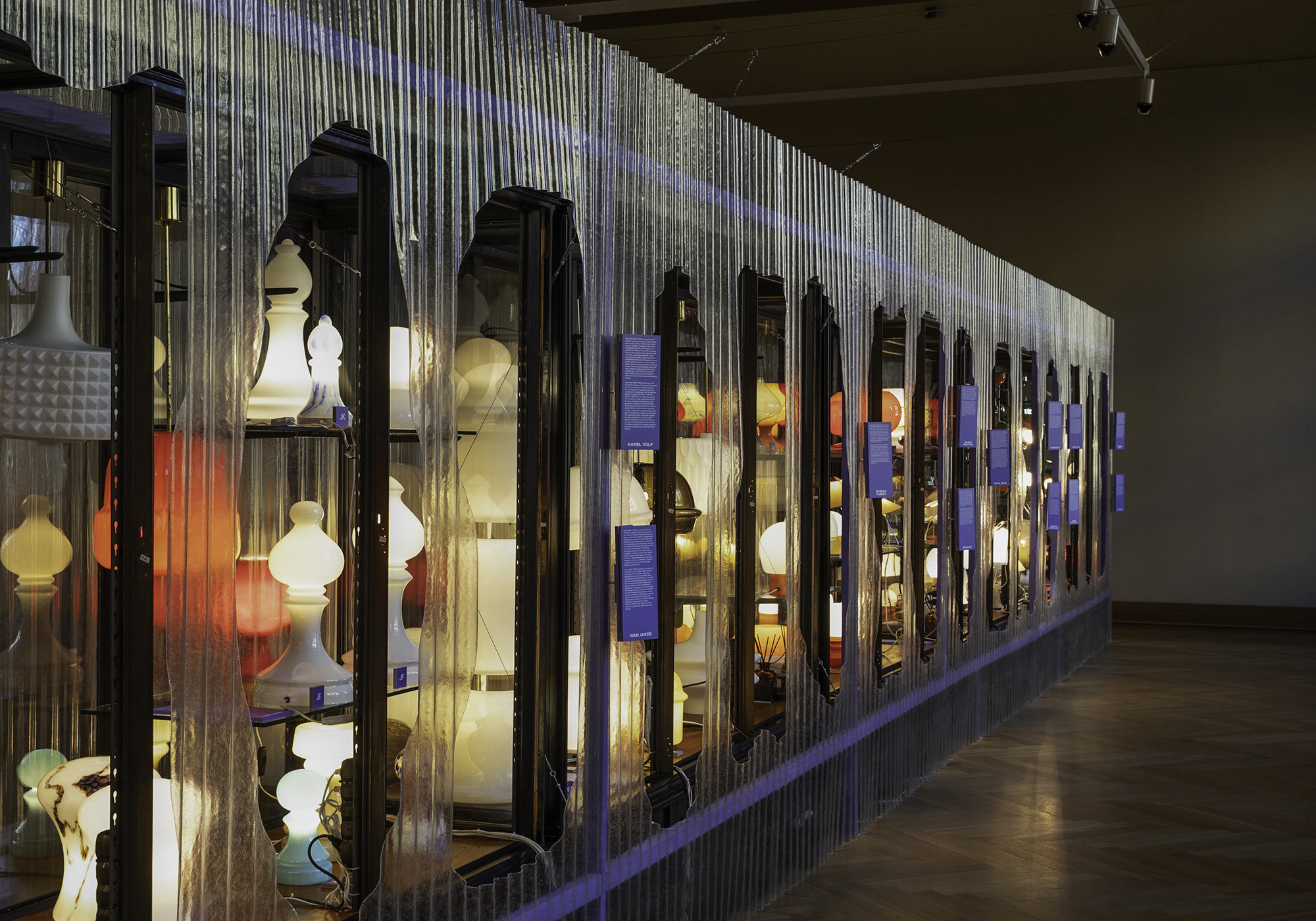 Im Kunstgewerbemuseum wurden mit der Ausstellung Retro Lamps tschechoslowakische Leuchten der 1950er- bis 1980er-Jahre geehrt.