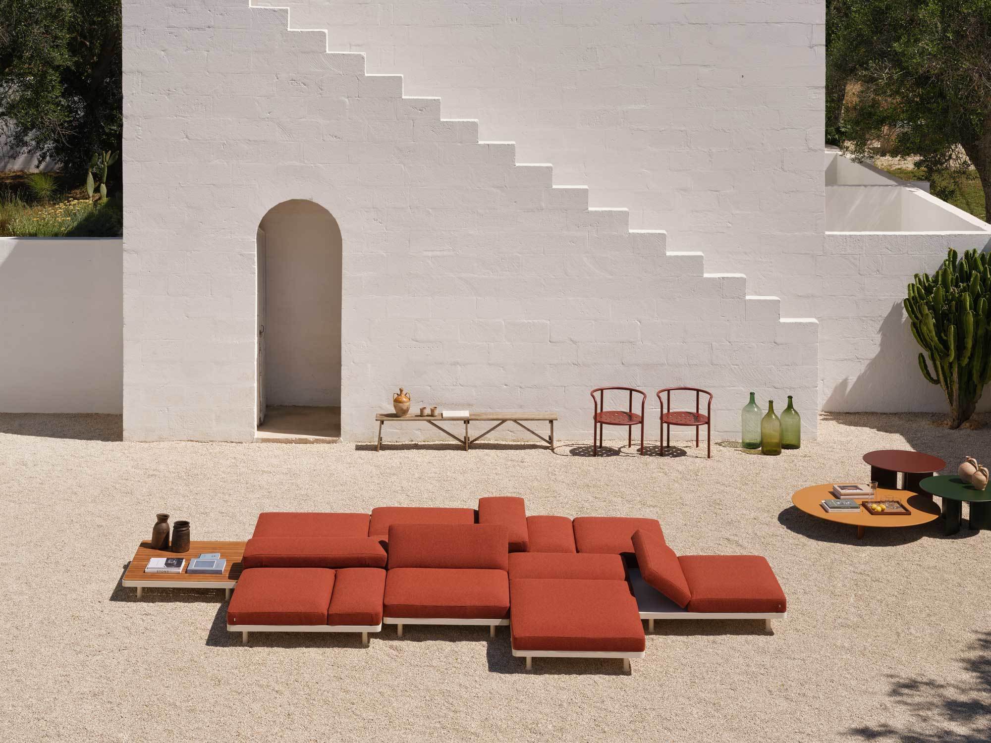 Im Rahmen der Mailänder Möbelmesse 2026 wird die Kollektion vorgestellt.