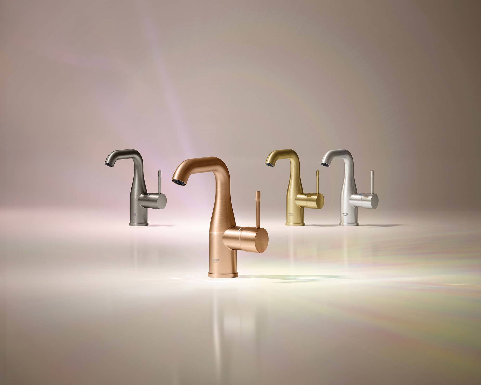 Für die Armaturenlinie GROHE Essence stehen in der GROHE-Colors-Kollektion vier Metallic-Oberflächen zur Auswahl.