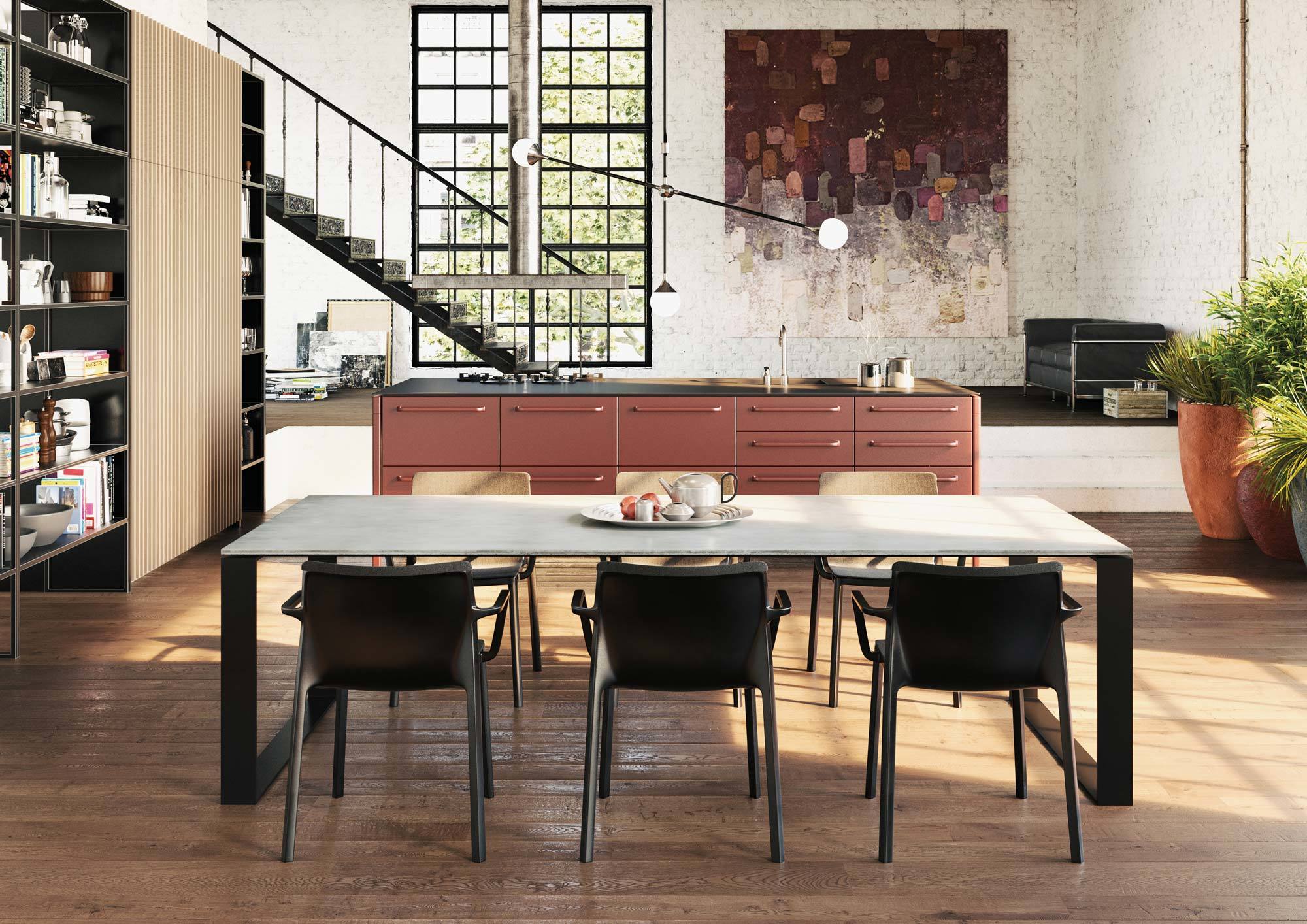 Der GDM.LUCCA table ist ein robuster, markanter Betontisch, der sich sowohl für das Ess- oder Arbeitszimmer als auch für die Terrasse eignet. Die ultraflache, 15 Millimeter dünne Tischplatte ist glatt, flüssigkeitsabweisend und leicht zu pflegen. Das elegante schwarze Stahlgestell verleiht dem Tisch Stabilität und passt zum Industrial-Stil.