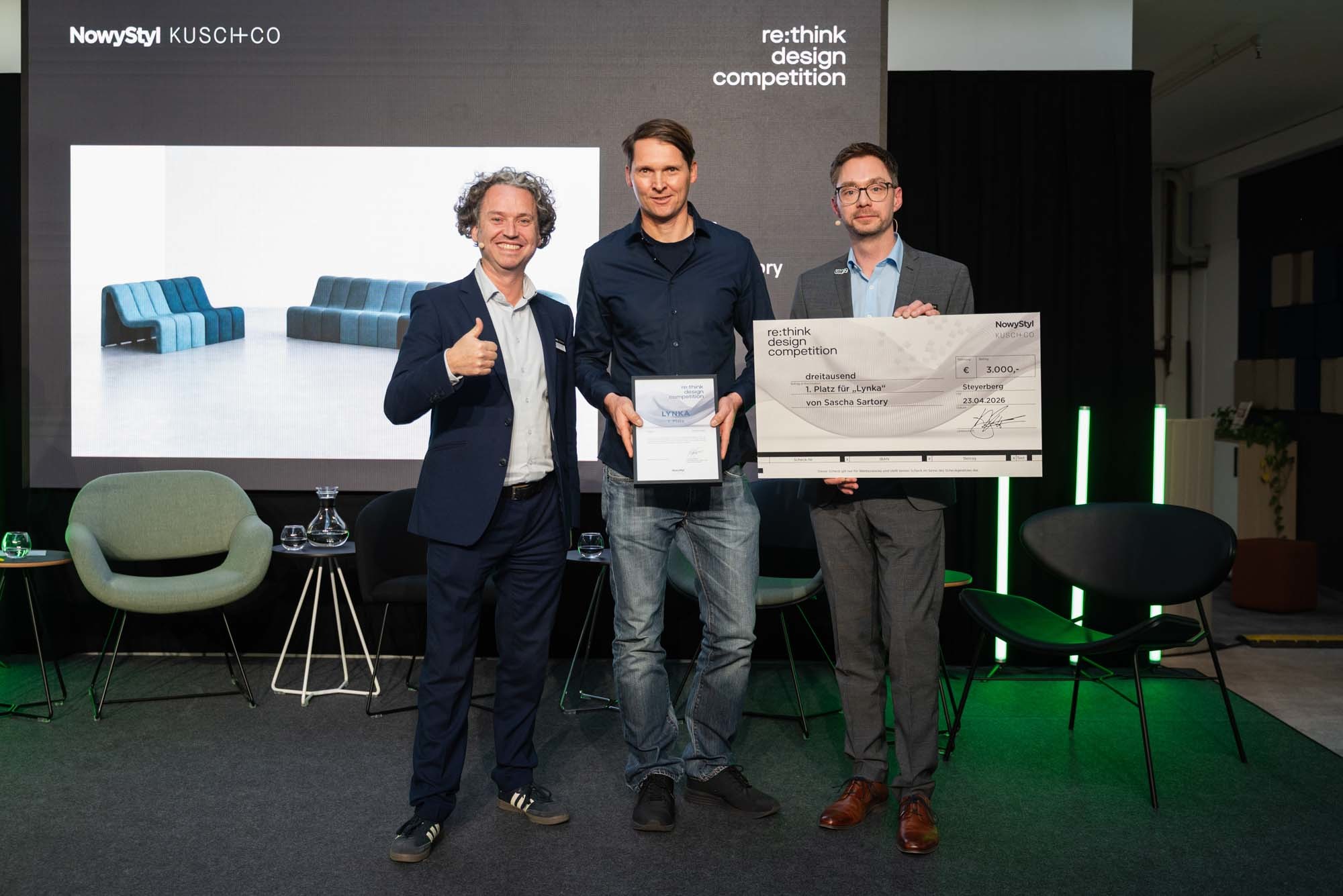 Preisverleihung der re:think design competition am 23. April 2026 in Steyerberg. Der erste Preis ging an LYNKA von Sascha Sartory.