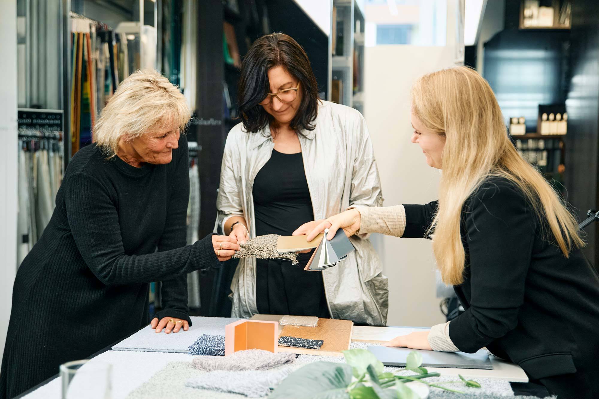 Sigrid Girthen, Tilla Goldberg und Sarah Schirrmacher (v.l.n.r.)
