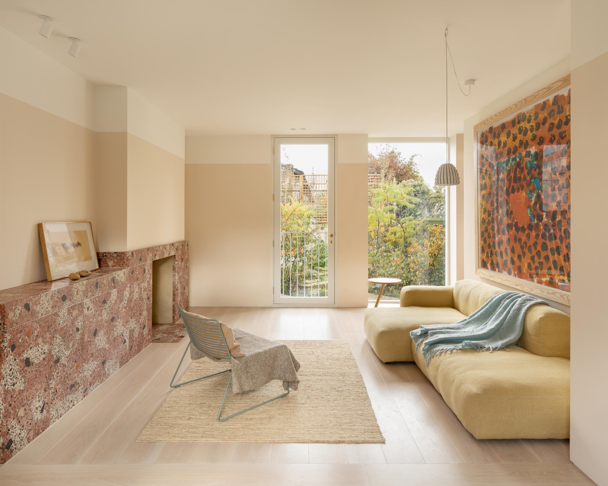 Wohnhaus mit Galerie in London von O’Sullivan Skoufoglou Architects