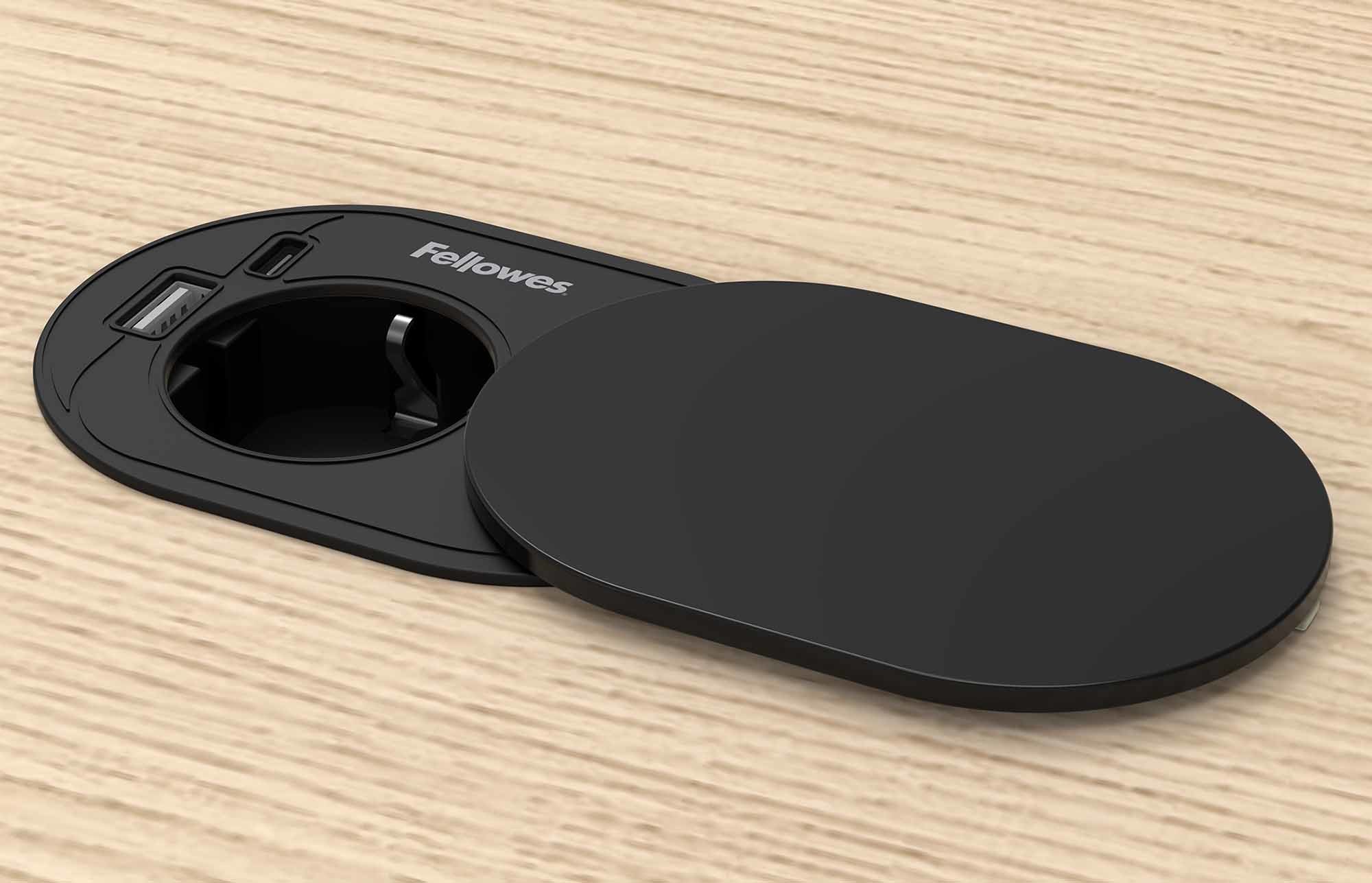<i>Power-Spot Slide</i>: Mit einer Schiebefunktion lässt sich die Steckdose abdecken. Power-Spot Slide: Mit einer Schiebefunktion lässt sich die Steckdose abdecken.