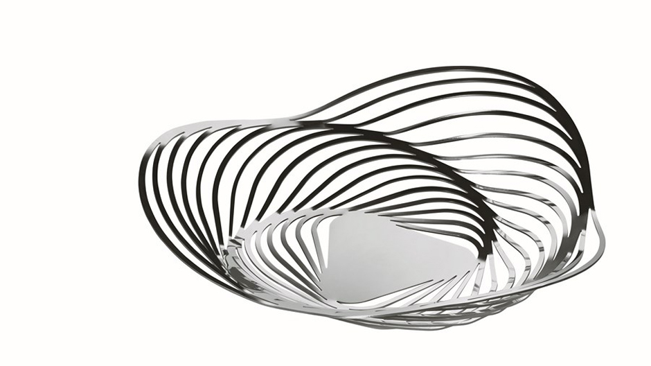 Die Schale steht in einer langen Tradition von Schalen aus Edelstahl, die Alessi über die Jahre lanciert hat.<br> Die Schale steht in einer langen Tradition von Schalen aus Edelstahl, die Alessi über die Jahre lanciert hat.
