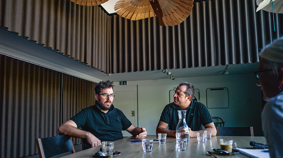 Model for a new office structure: The room where the interview took place serves at Atelier Oï as a presentation room, photo studio, for meetings and work discussions. Photo: André Bolliger