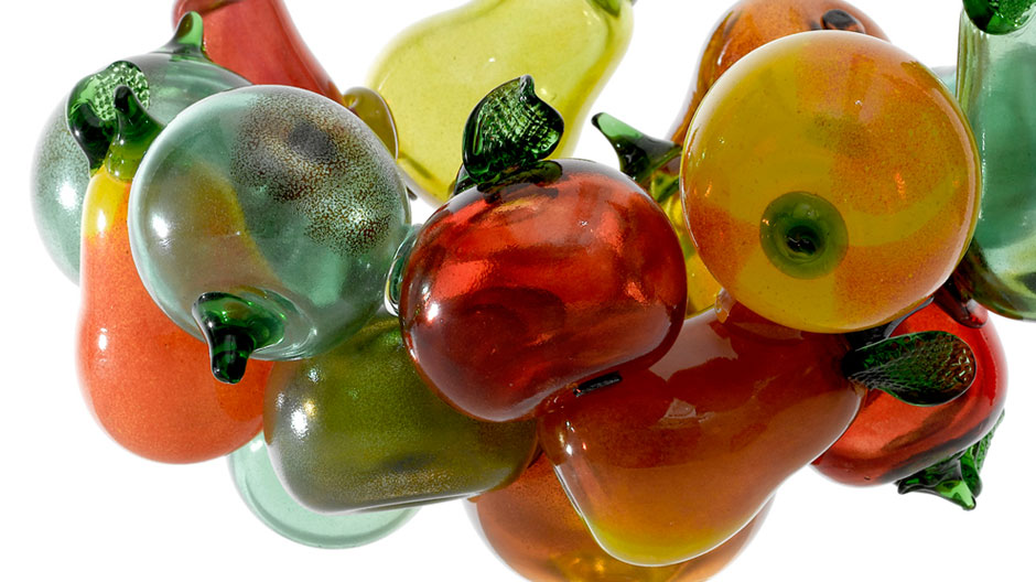 Reise in die Unterwelt: Zwei gläserne Schalen aus den Händen von Altmeister Bořek Šípek.