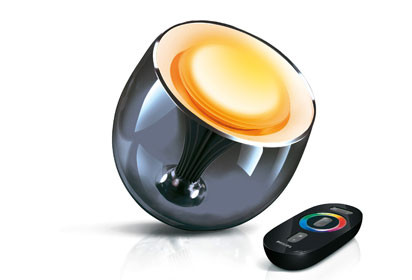 Auf LED-Basis bringt die LivingColors Produktfamilie von Philips Farbe in die heimischen vier Wände