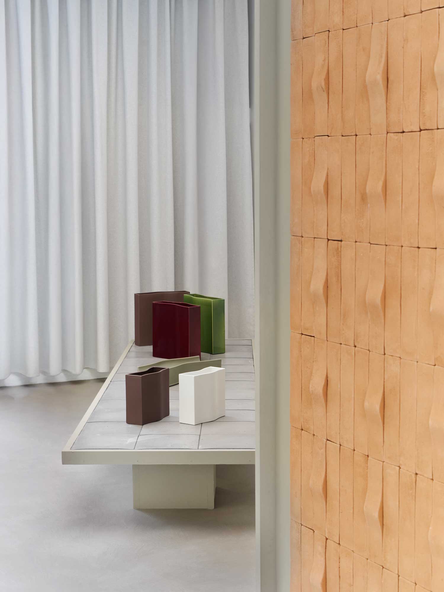 Modulare Tonkeramikkollektion von Finemateria für Fornace Brioni
