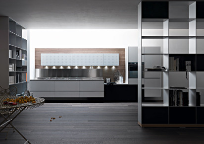 Vom Salone del Mobile: Küche von Valcucine