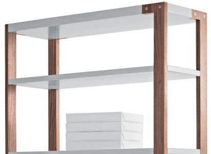 Dass ein Regal aus Holz alles andere als gewöhnlich sein muss, hat Arik Levy mit seiner „Likowood“-Serie für Desalto gezeigt