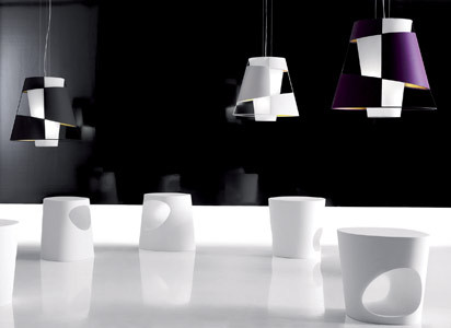 Leuchtenkollektion inspiriert von der Form der Reifröcke, gestaltet von Susanne Philippson 