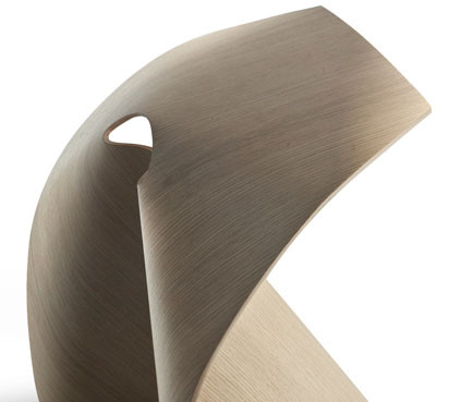 Holzhocker des japanischen Designers Shin Azumi