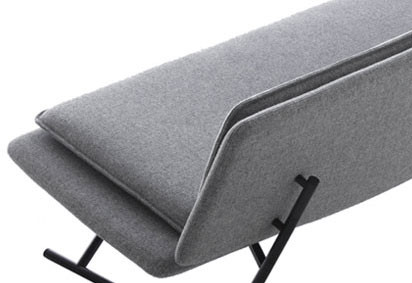 Für den Abflug bereit: Patrick Norguets schwebend leichtes Sofa Boarding