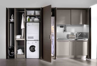 Antonio Citterio hat für Arclinea eine Küche gestaltet, die selbst Waschmaschinen und Wäschetrockner schön verstaut