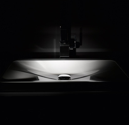 Wellenförmig: ein Waschbecken von Lykouria Design für Alape