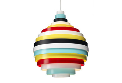 Vergrößerte Pixelbilder inspirierten Fredrik Mattson zu der bunt-verspielten Leuchte „PXL“.