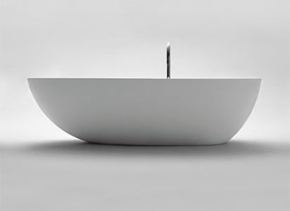 Diese Badewanne sollte frei im Raum stehen