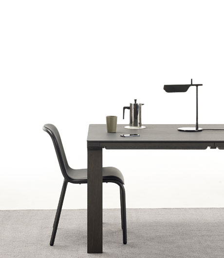 In der Schublade! Dieser neue Tisch von Ineke Hans organisiert den Alltag