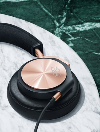 90 Jahre Bang & Olufsen: Der Hifi-Hersteller erinnert mit dieser opulenten Kollektion an seine Anfänge.