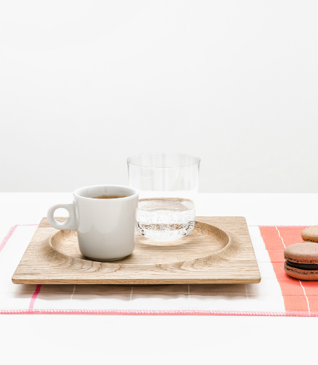 Kleine Pause: Aus Wiener Kaffeehäusern kam die Idee für dieses Servier-Set von Ton