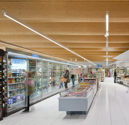 Nahtlose Beleuchtung: Das Lichtsystem von Zumtobel ermöglicht durchgehende Lichtlinien ohne Stoßstellen