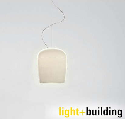 Neue Pendelleuchte des italienischen Herstellers Prandina mit feinem Leuchtring