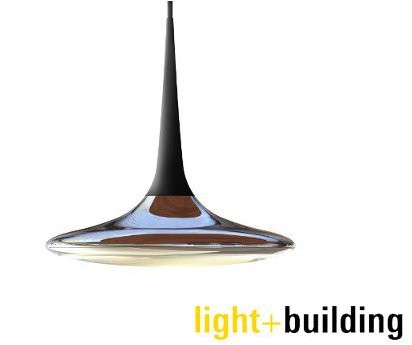 Ein Highlight der Light+Building 2012: die neue Pendelleuchte von Tobias Grau