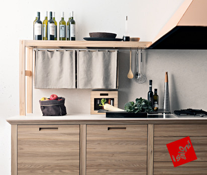Massivholzküche des italienischen Herstellers Valcucine vereint traditionelle Handwerkskunst und moderne Technik