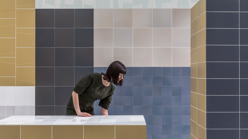 Licht braucht Farbe: Die neue Keramikserie von Mosa spielt mit acht Farben und drei Formaten.