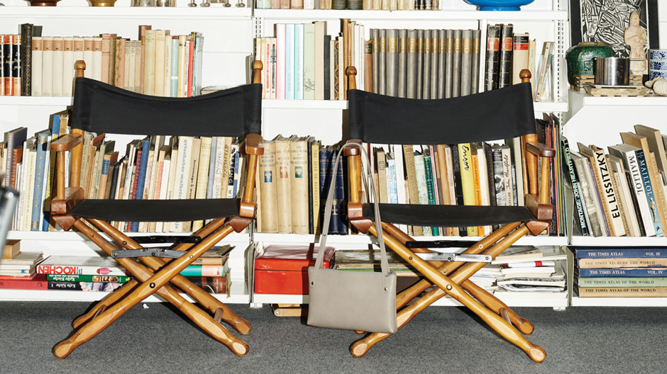 Lore Kramer mochte eigentlich keine Taschen. Bis auf eine – die sie nun mit Tsatsas neuaufgelegt hat.