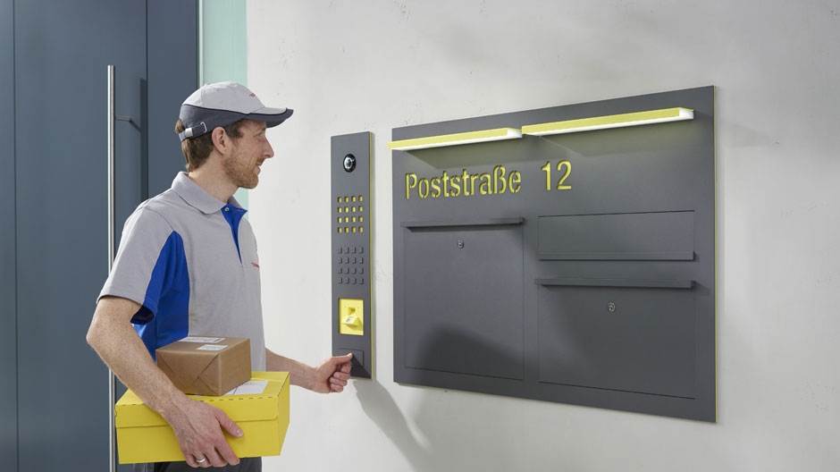 Sendung erfolgreich zugestellt: ferngesteuerte Paketbox von Siedle