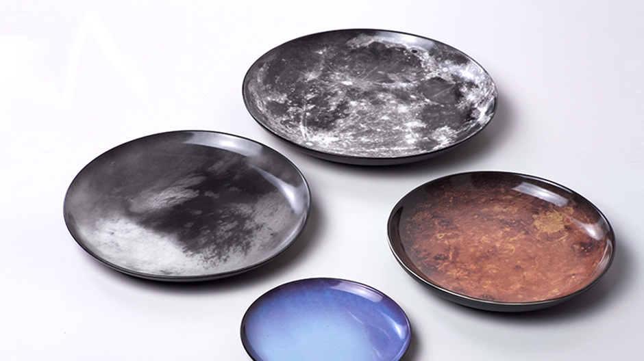 Wurstbrot auf dem Saturn: Geschirrserie von Seletti und Diesel