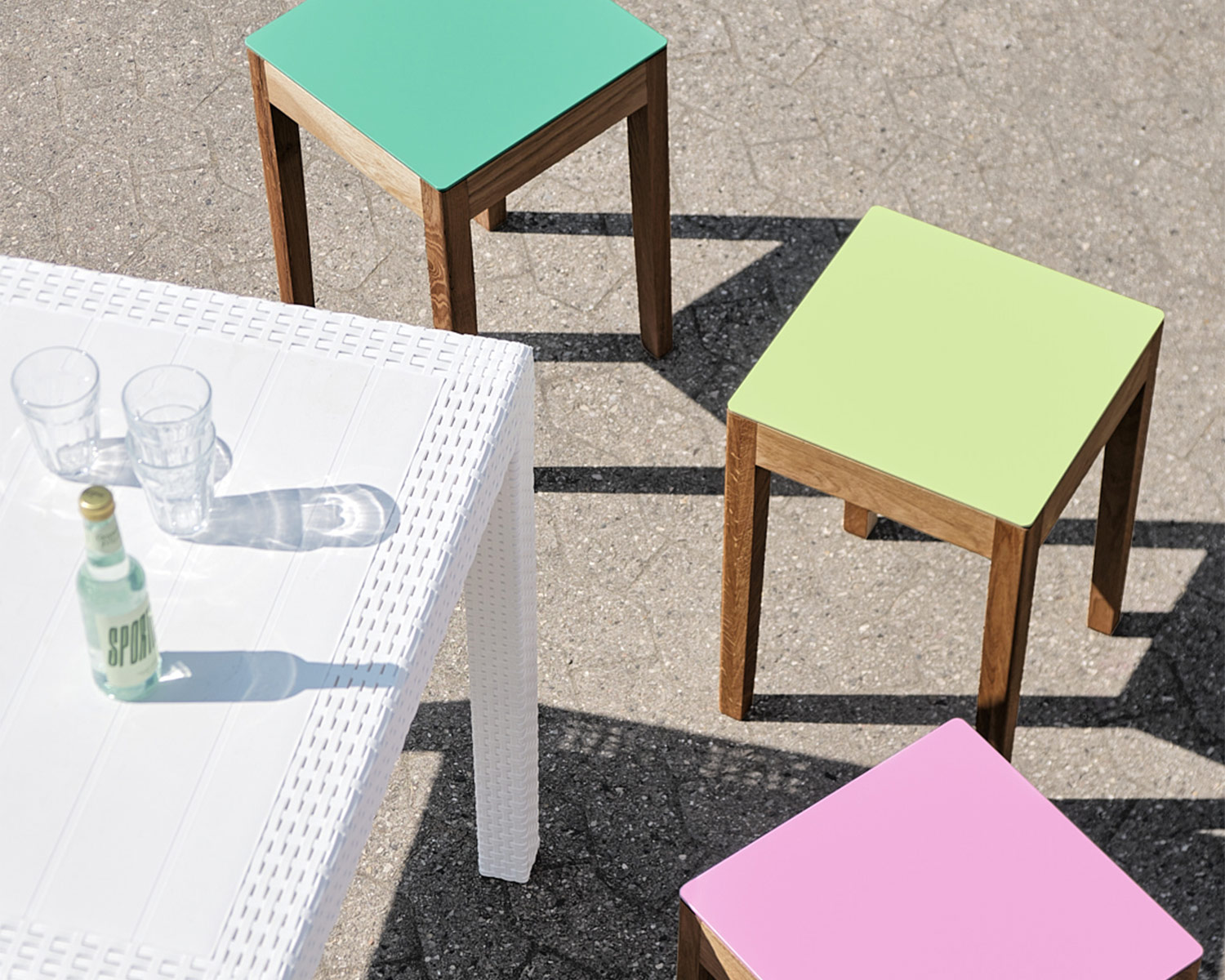 Wandelbarer Hocker vom gleichnamigen dänischen Label