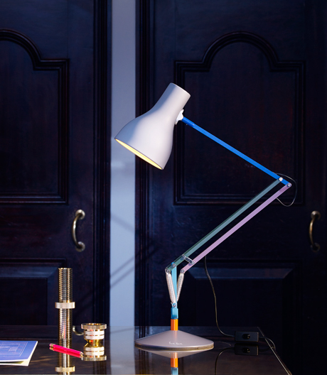 Schick gemacht: Paul Smith hat die bekannte Leuchte neu interpretiert
