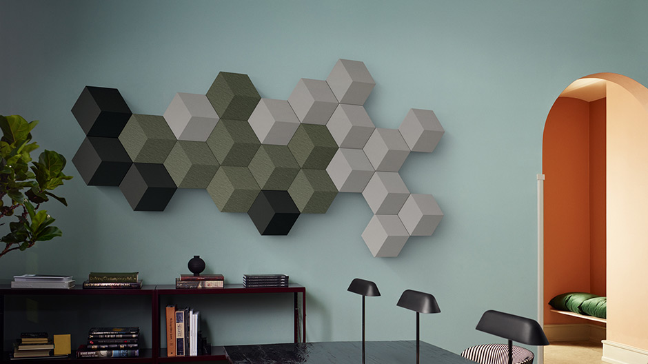 Mit seinem neuen Lautsprechersystem bringt Bang & Olufsen ganze Konzerte an die Wohnzimmerwand.