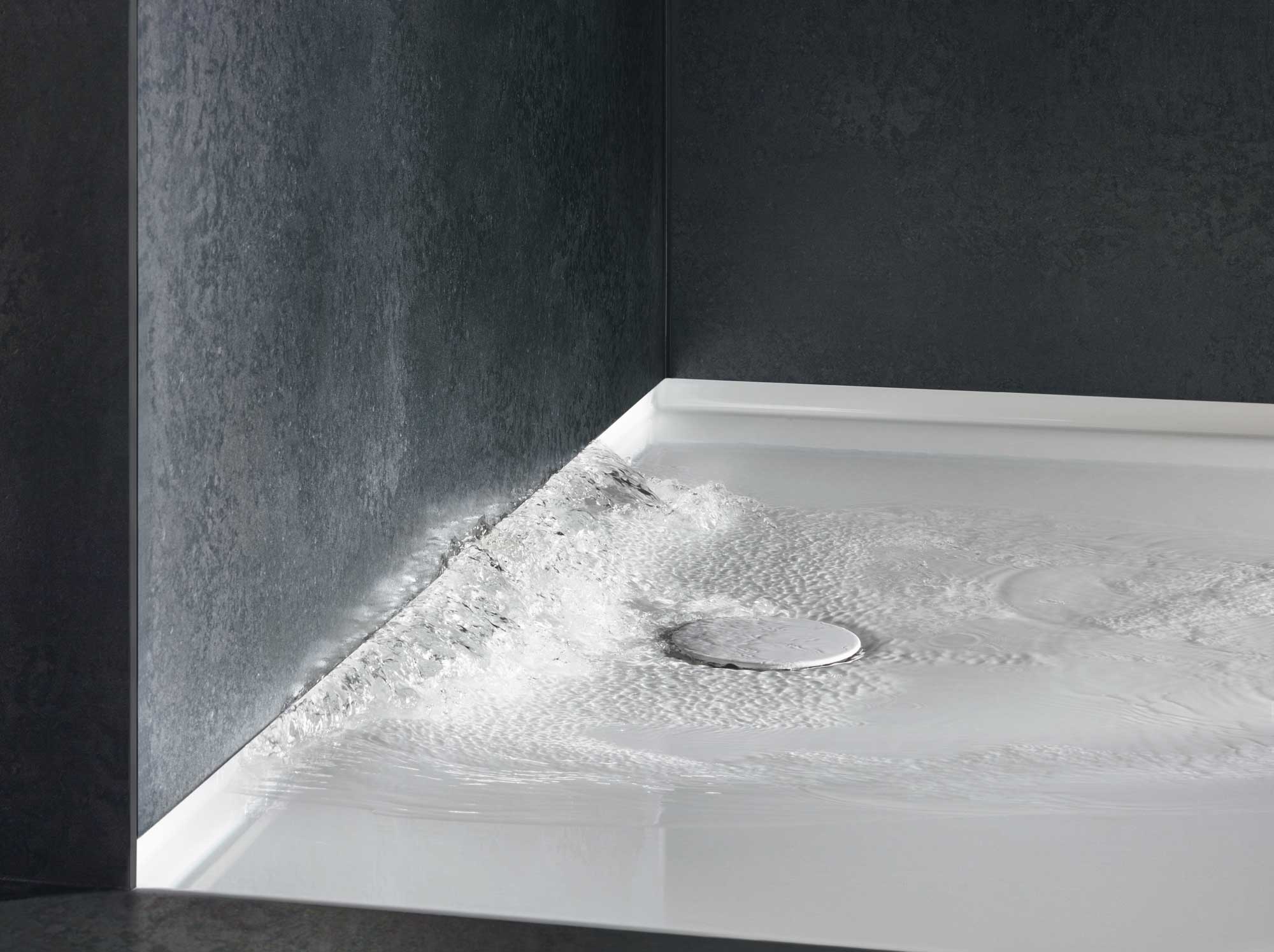 Silikonfreie Randlösung für Bad und Dusche von Bette