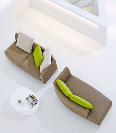 Konvexe Wohnform: Chaiselongue von contract professionals