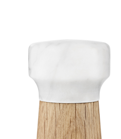 Schöner mahlen mit einem Salz- und Pfeffer-Set von Simon Legald