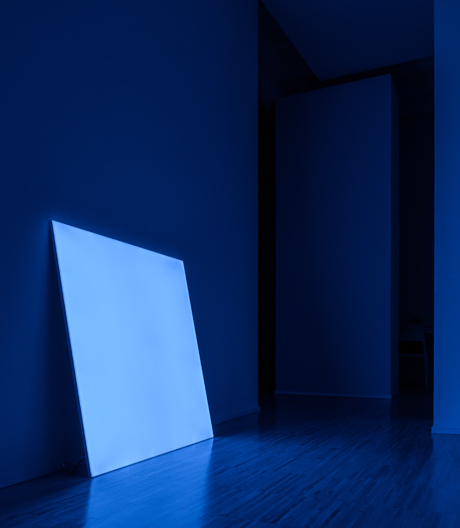 Leuchtende Leinwand: Die Bodenleuchte von Davide Groppi macht das Licht zu einem Kunstwerk