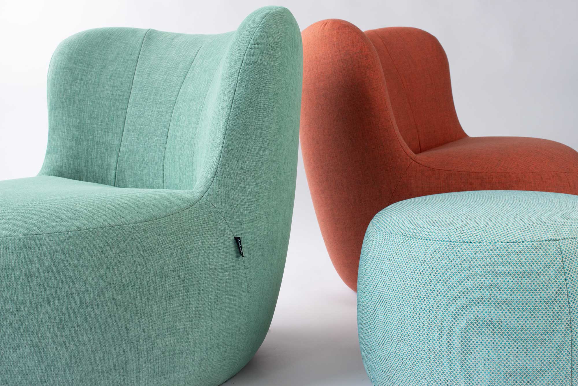 Möbelstoffe aus recycelten PET-Flaschen von Delius